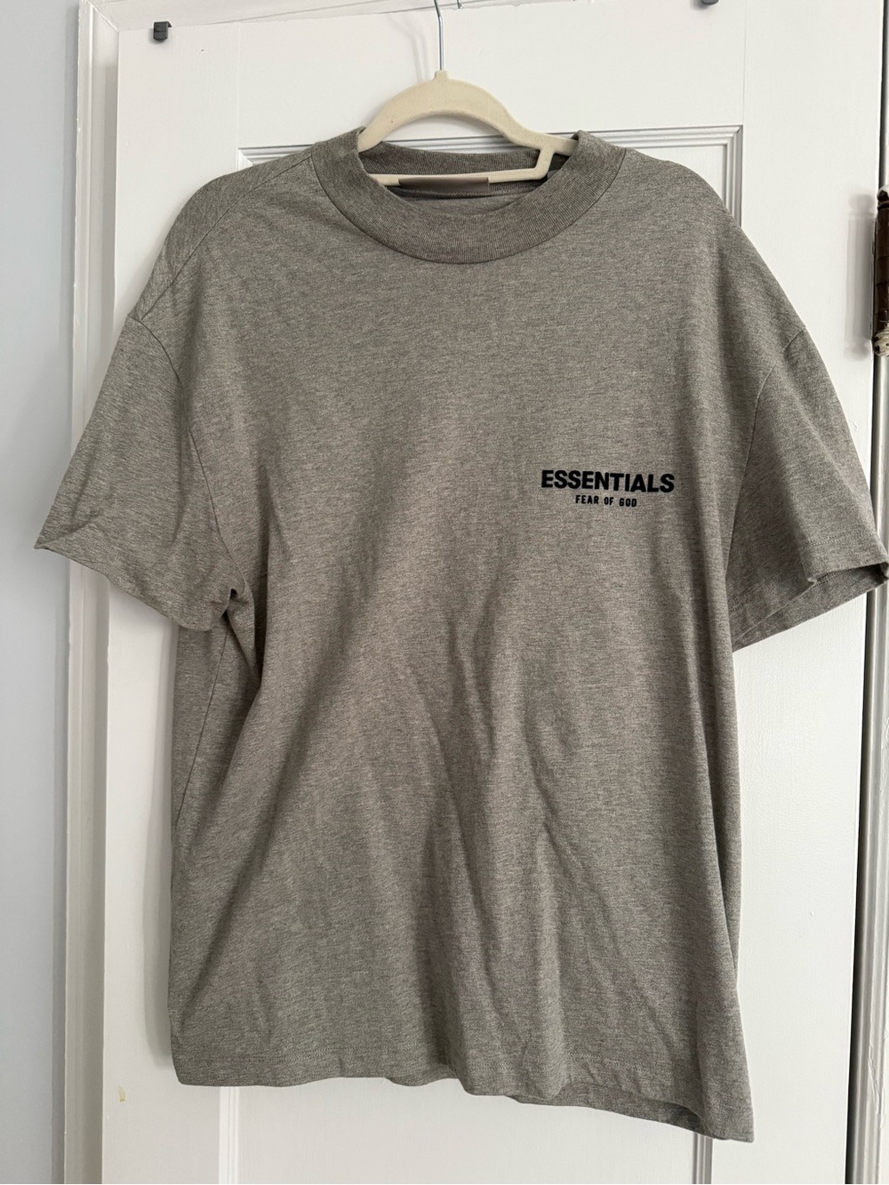Men's essential fear of God shirt